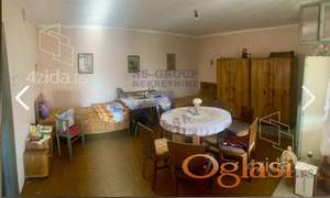 Starija kuca u Backoj Topoli